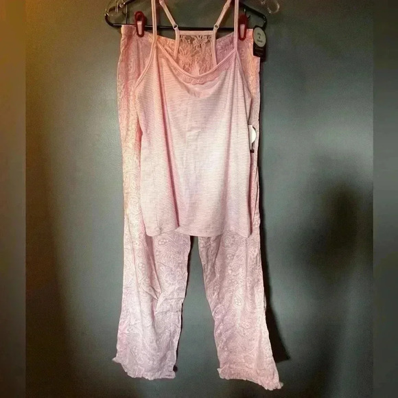 Women's Sleepwear Size M NWT Pink & White Lightweight Tank Top and Flowy Pants - Picture 1 of 8